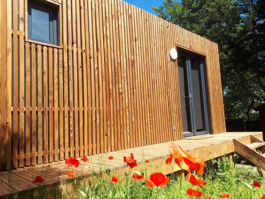 Joli Studio Climatise Avec Jacuzzi Prive Et Entree Independante Fréjus Zewnętrze zdjęcie